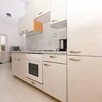 Nella Bella Διαμέρισμα Τρογκίρ